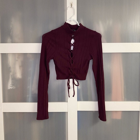 Windsor long sleeve crop top - Picture 2 of 4